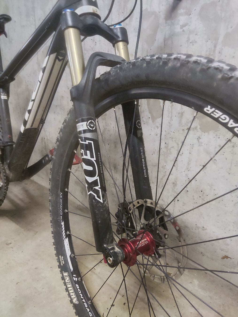 Trek Vélos: TREK CARBON SUPERFLY 9.7 – D'occasion à Wetzikon ZH par JessterOID 3