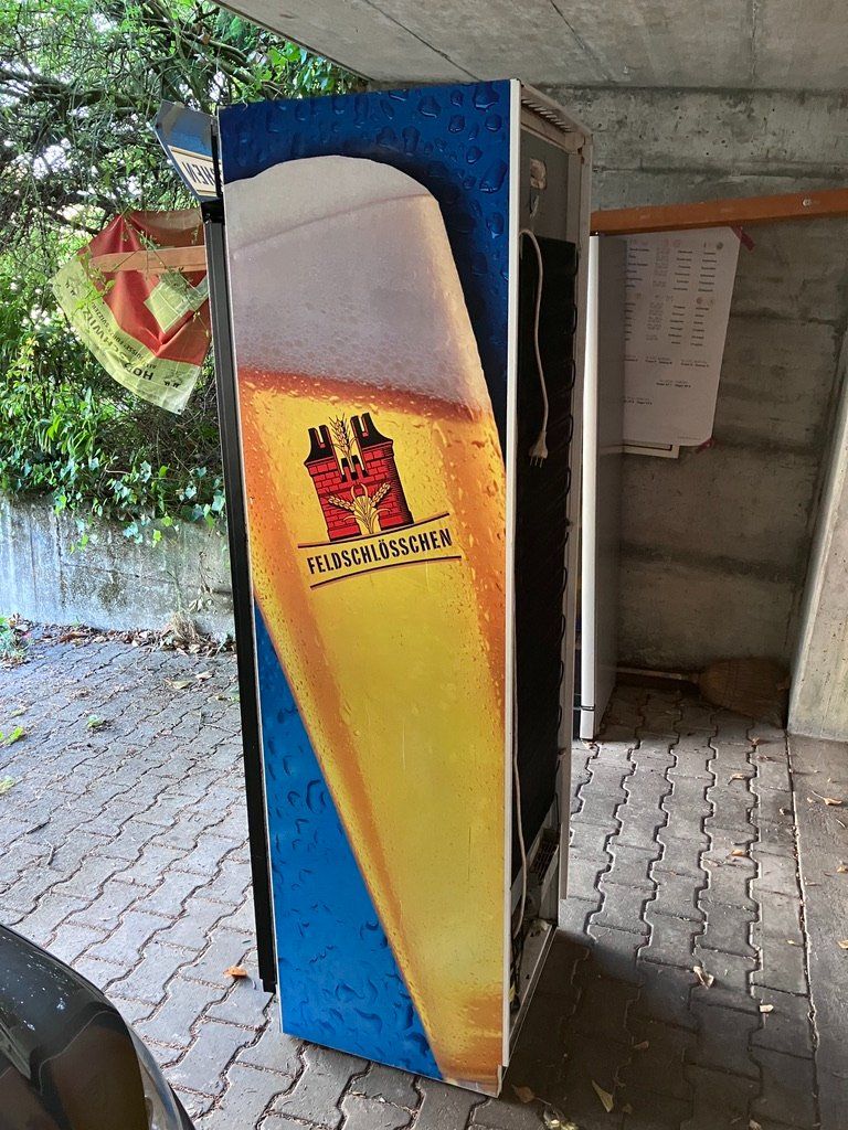 Feldschlösschen Réfrigérateurs: Gastro Kühlschrank Feldschlösschen – D'occasion à Fislisbach par Promo 7