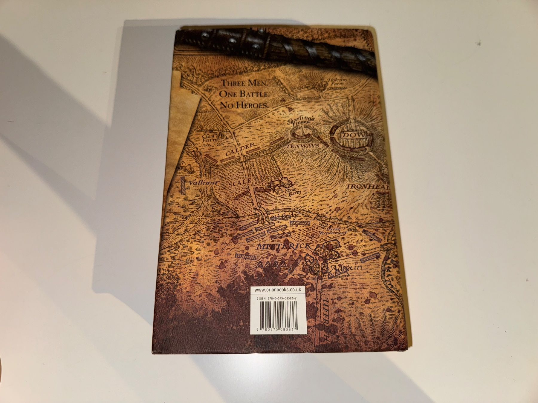 Bücher: NOVEL: Joe Abercrombie, The heroes – Gebraucht aus Grosswangen von English_books 8
