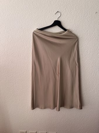 Seidenjupe von Uniqlo