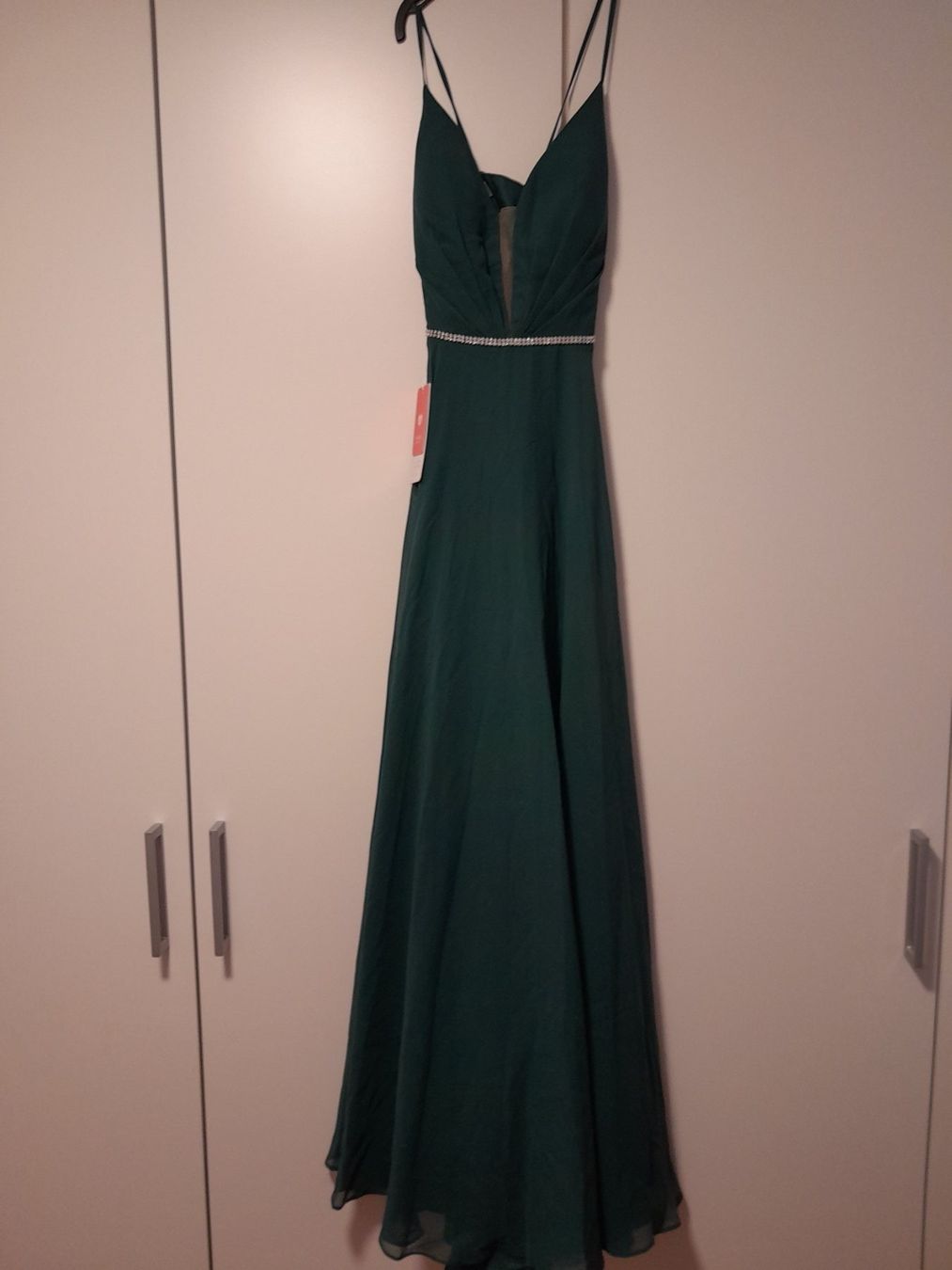Robes: Abendkleid – Neuf avec emballage d'origine à Suhr par fah_95vt