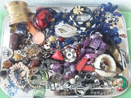 Modeschmuck Lot, 1.55 kg