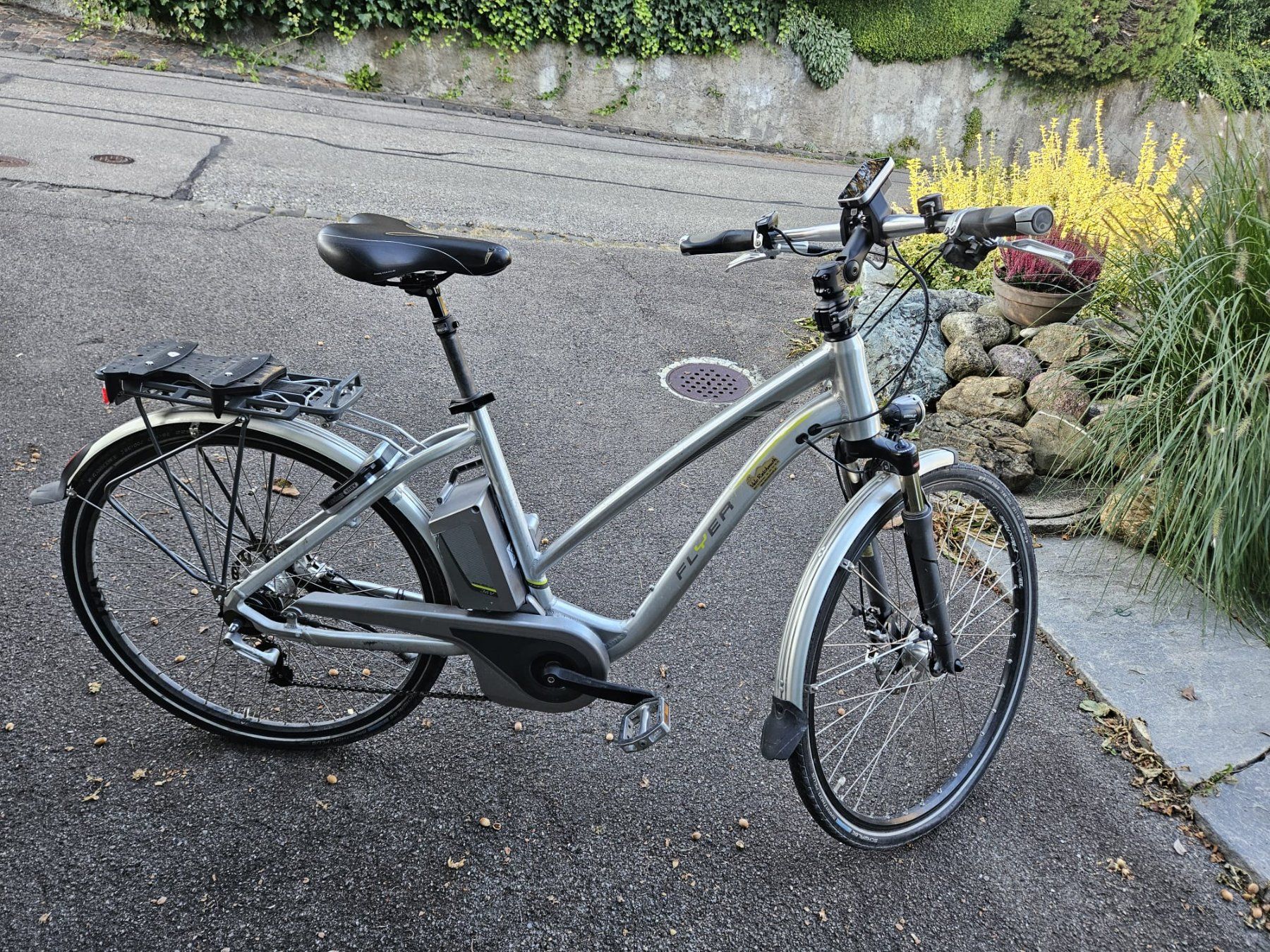 uvex fahrradhelm kinder grün hlmt 4 - Leichter Kinder-Helm - individuelle Größenanpassung Farbe:Schwarz-Gold 1 Paar Fahrrad Lenkergriffe Trek Super caliber