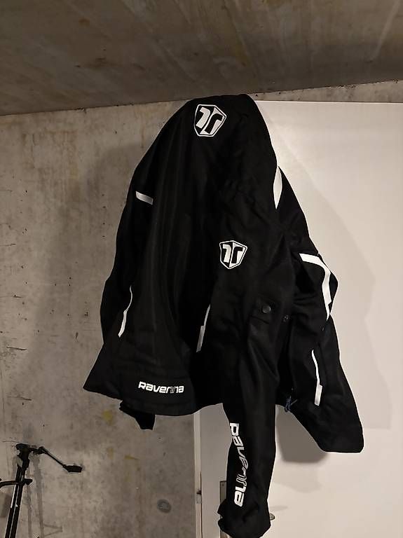 Jacken: Motorrad Jacke  – Gebraucht aus zürich von 327 2
