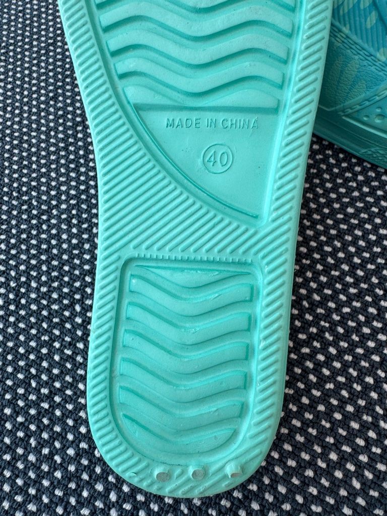 Scarpe da donna: Damen Clogs - Badeschuhe - Gartenclogs - eher Gr. 39 - NEU – Nuovo e nell'imballaggio originale da Zürich venduto da boz_my69 9