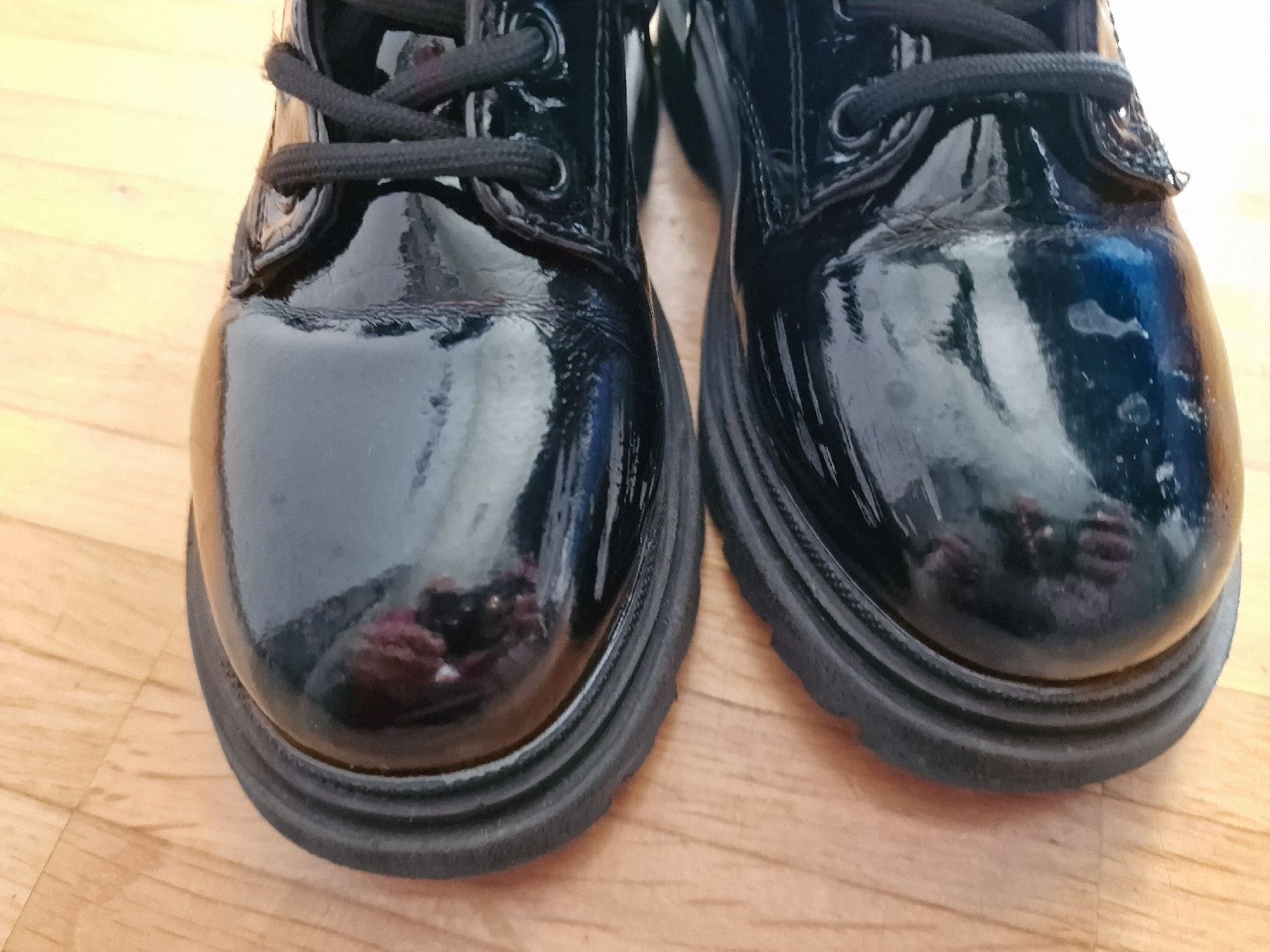 Schuhe für Mädchen: Kinder Boots schwarz Lack Optik Grösse 30  – Gebraucht aus bern von Marvin24 2