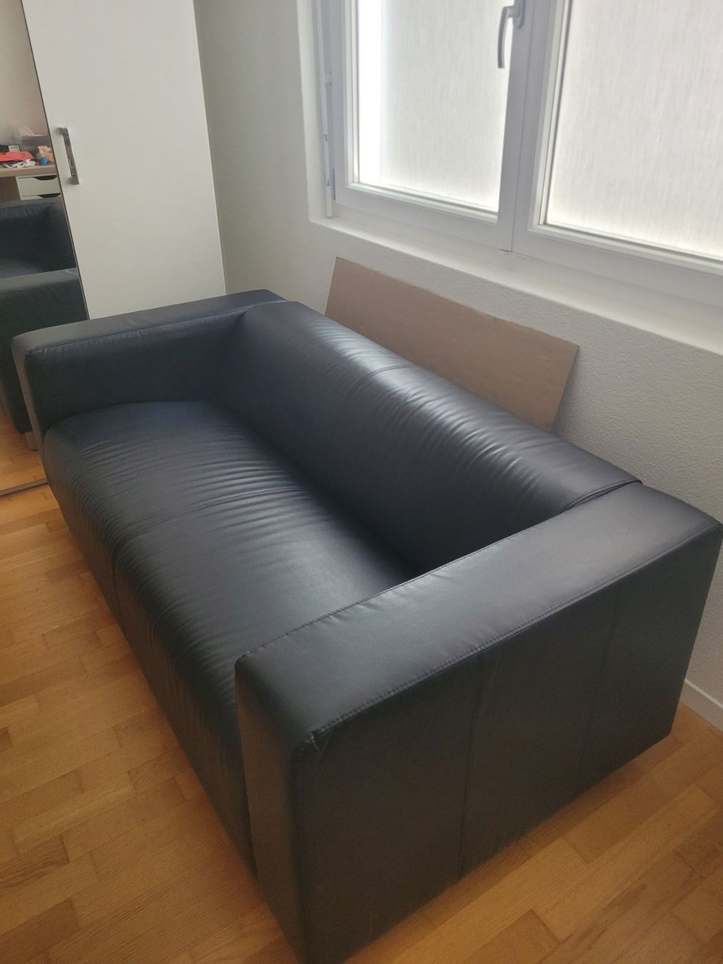 Sofas: 2er-Sofa schwarzes Kunstleder – Neuf (Voir description) à Urtenen-Schönbühl par B3NI33 1