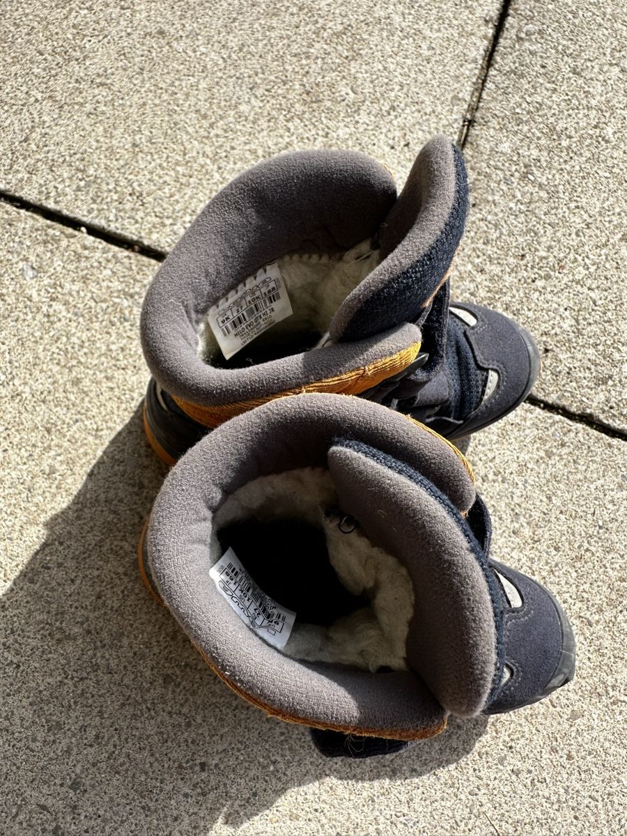 Schuhe für Jungen: Lowa Winterschuh Grösse 27 – Gebraucht aus Jona von Ti_Ka 2