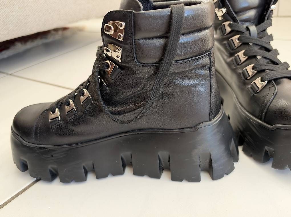 Chaussures femmes: Boots. Echtes Leder, grosse 36 – D'occasion à Hergiswil NW par Juliayy 2