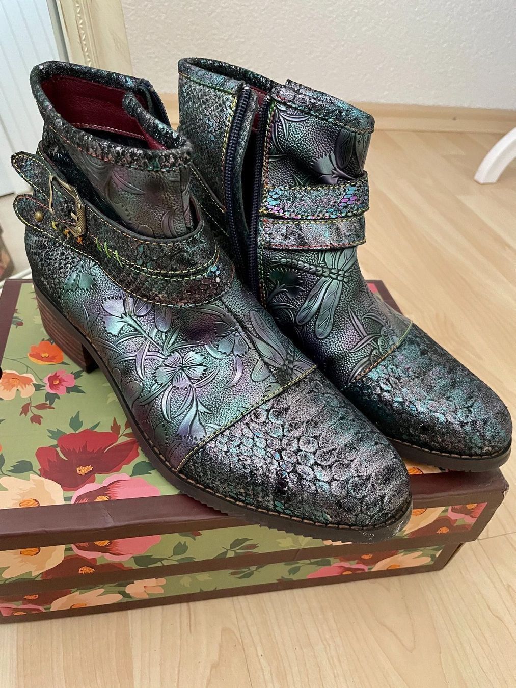 Scarpe da donna: SOCOFY Chunky Heel Stiefeletten – Nuovo e nell'imballaggio originale da Glattpark-Opfikon venduto da Anahita-R
