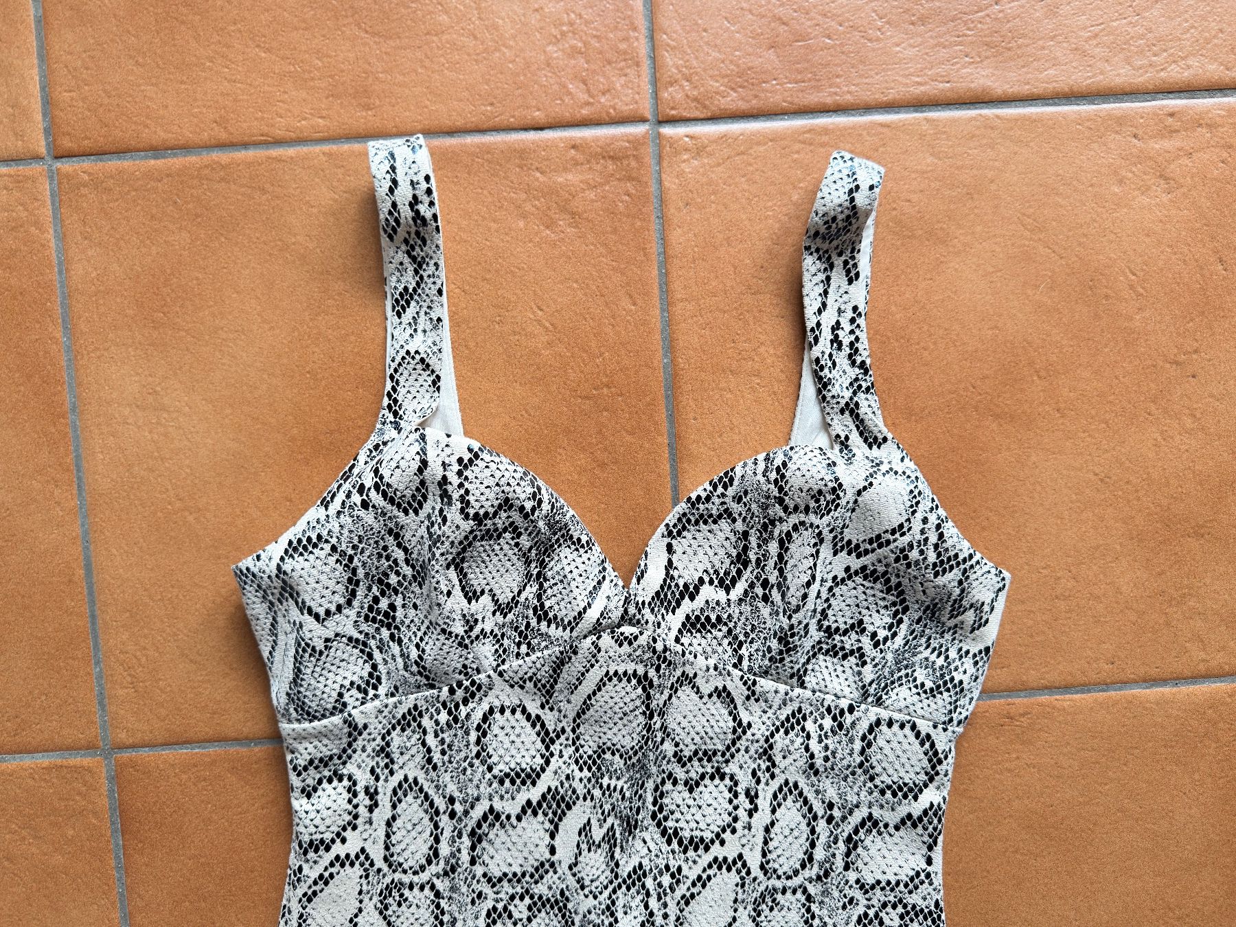Zara Vestiti: Mini abito Zara – Nuovo (secondo la descrizione) da Bellinzona venduto da bul_mvy5 2