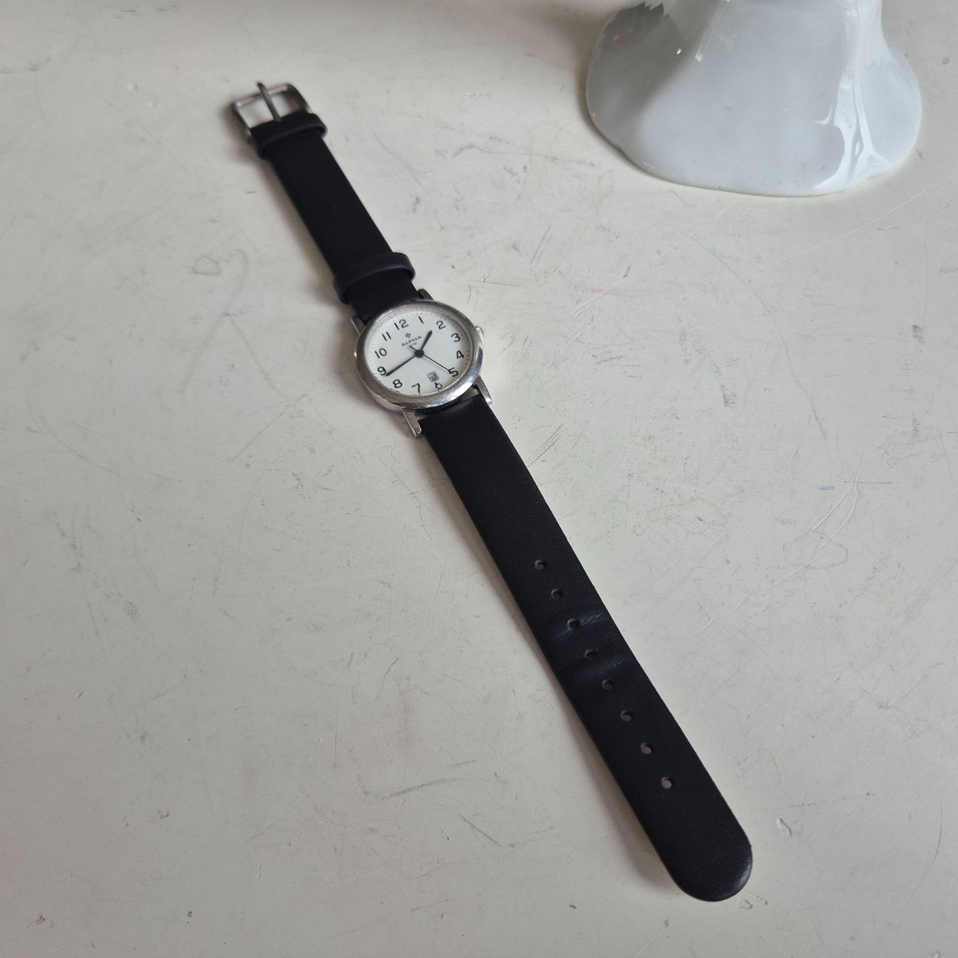 Uhren: Vintage Alpha Basic Watch Armbanduhr Uhr mit Lederarmband – Defekt aus Nottwil von Wondewa-Shop 2