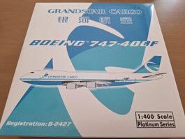 Grandstar Cargo Boeing 747-400F 1:400 Phoenix Limited Editio