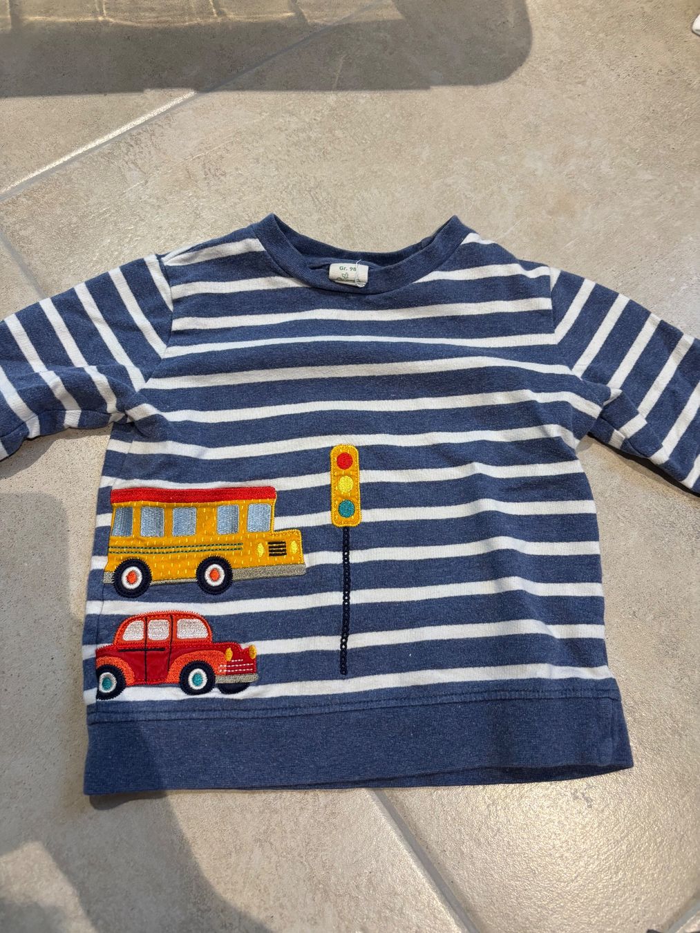 Pullover & Sweatshirts: Pull-over taille 98 – Gebraucht aus Bressaucourt von Lamu 1