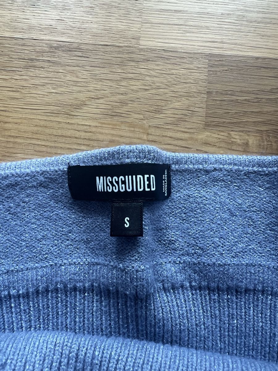 Top: Missguided Top – Nuovo (secondo la descrizione) da Bern venduto da lea_wf9x 2