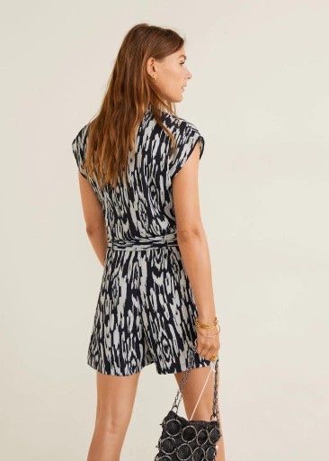 Mango Tute: Combishort Mango imprimé noir et blanc taille M – Nuovo (secondo la descrizione) da Avry-sur-Matran venduto da Anarda 4