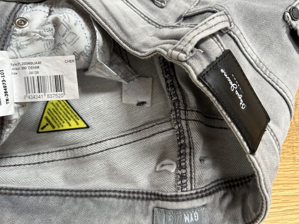 Pepe Jeans Pantaloni: Pantalon Pepe Jeans - 24/28 – Usato da Daillens venduto da guisepa 3