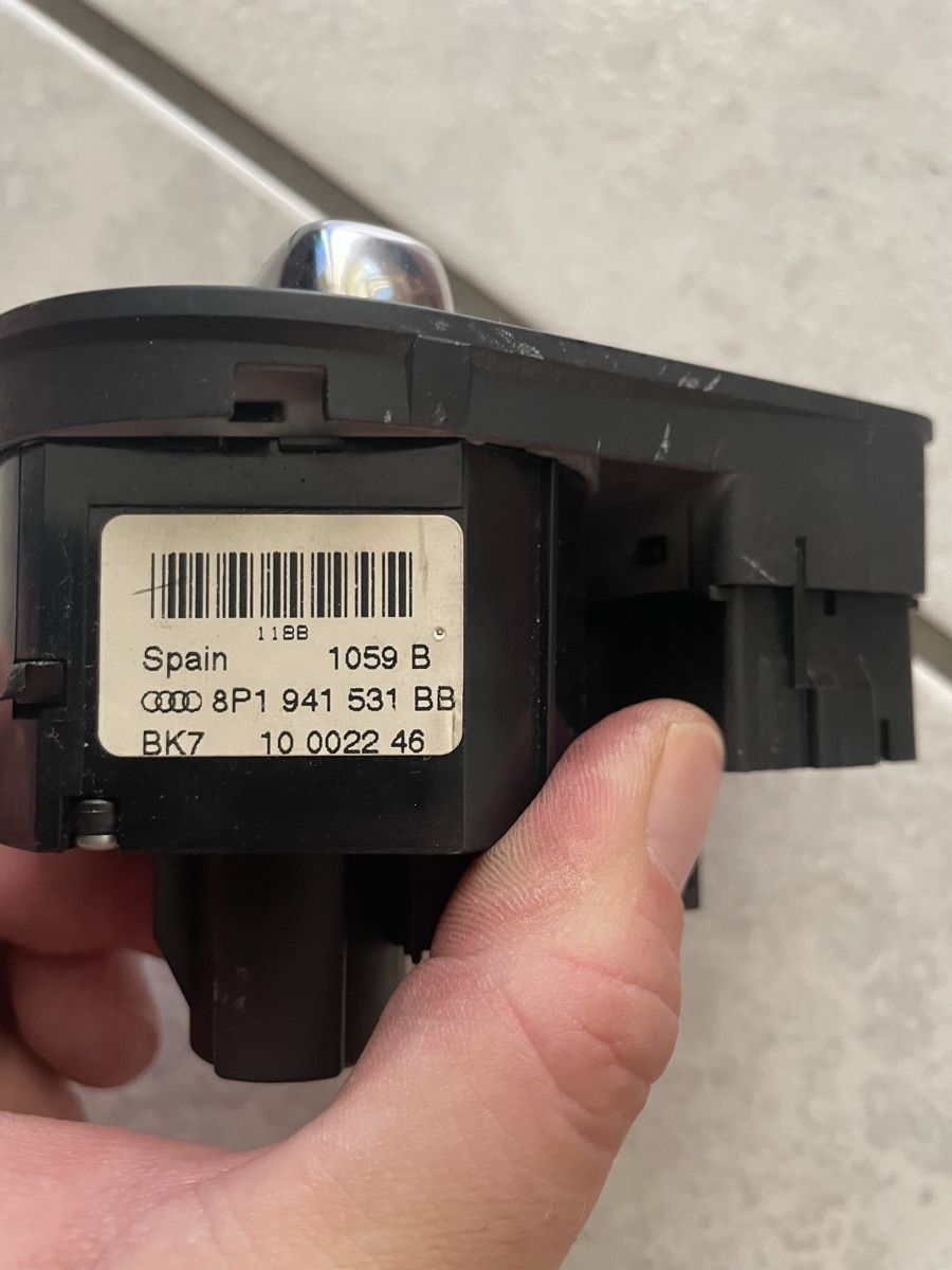 Audi Tutti pezzi di ricambio auto: Lichtschalter Audi 8P1 941 531 BB gebraucht – Usato da Hochfelden venduto da Kinga69 1