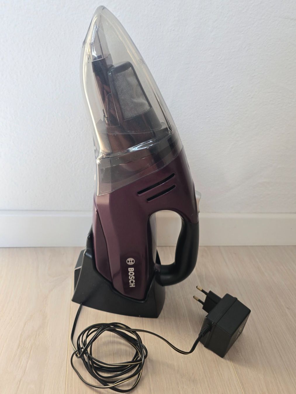 Bosch Staubsauger & Zubehör: Handstaubsauger Bosch 45W – Gebraucht aus Buchs ZH von Reto_981 3