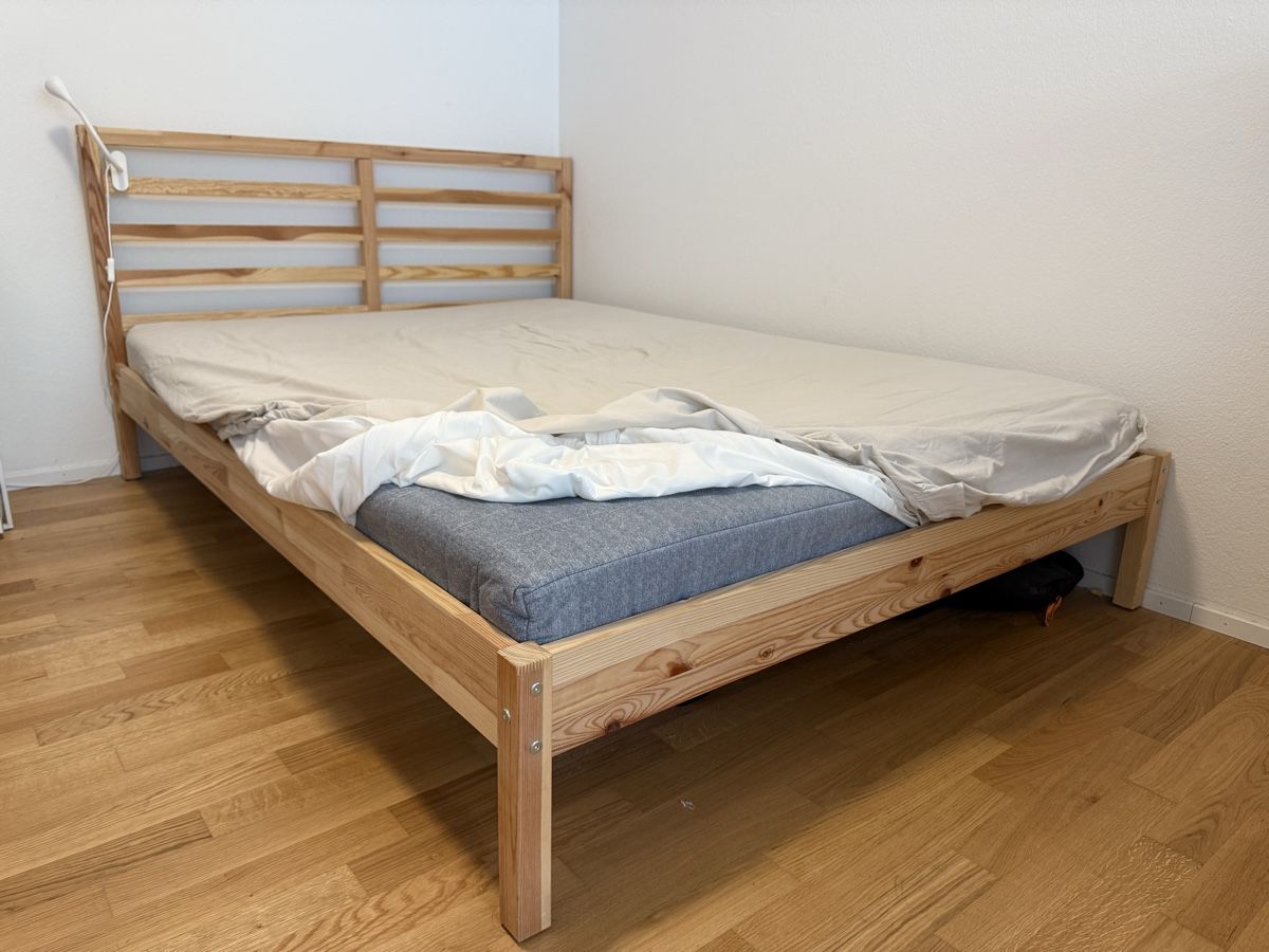 Letti: IKEA Bed + Mattress. GOOD CONDITION!! – Nuovo (secondo la descrizione) da Zürich venduto da jak_lqj2 3