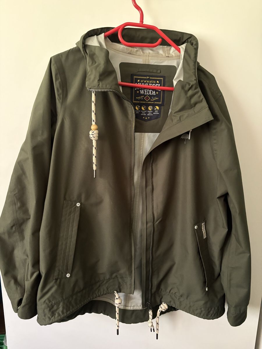 Vestes: Veste imperméable taille XL  – Neuf (Voir description) à La Chaux-de-Fonds par ver_yj87