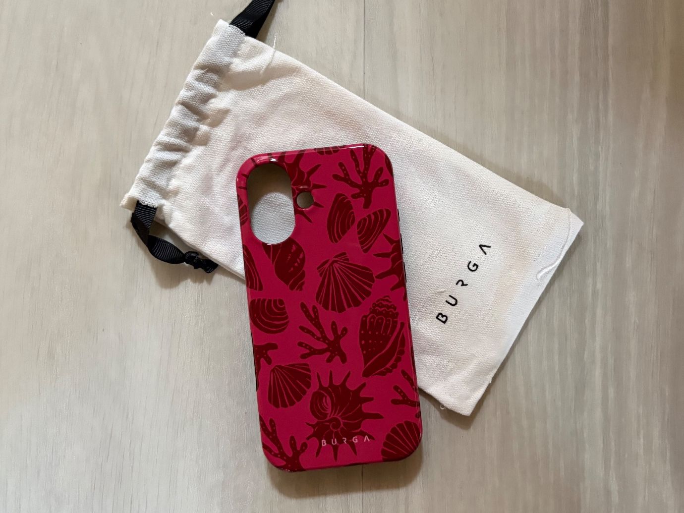 Coques & Protection écran: Burga Handyhülle IPhone 16 – D'occasion à Dietikon par nat_5kwc