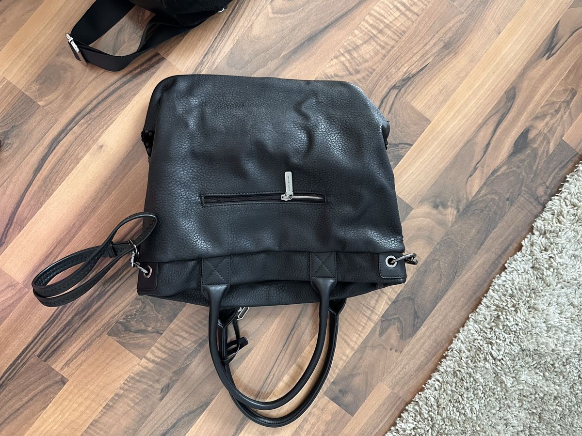 Taschen für Damen: 2 Taschen – Gebraucht aus Egliswil von Herculea 1