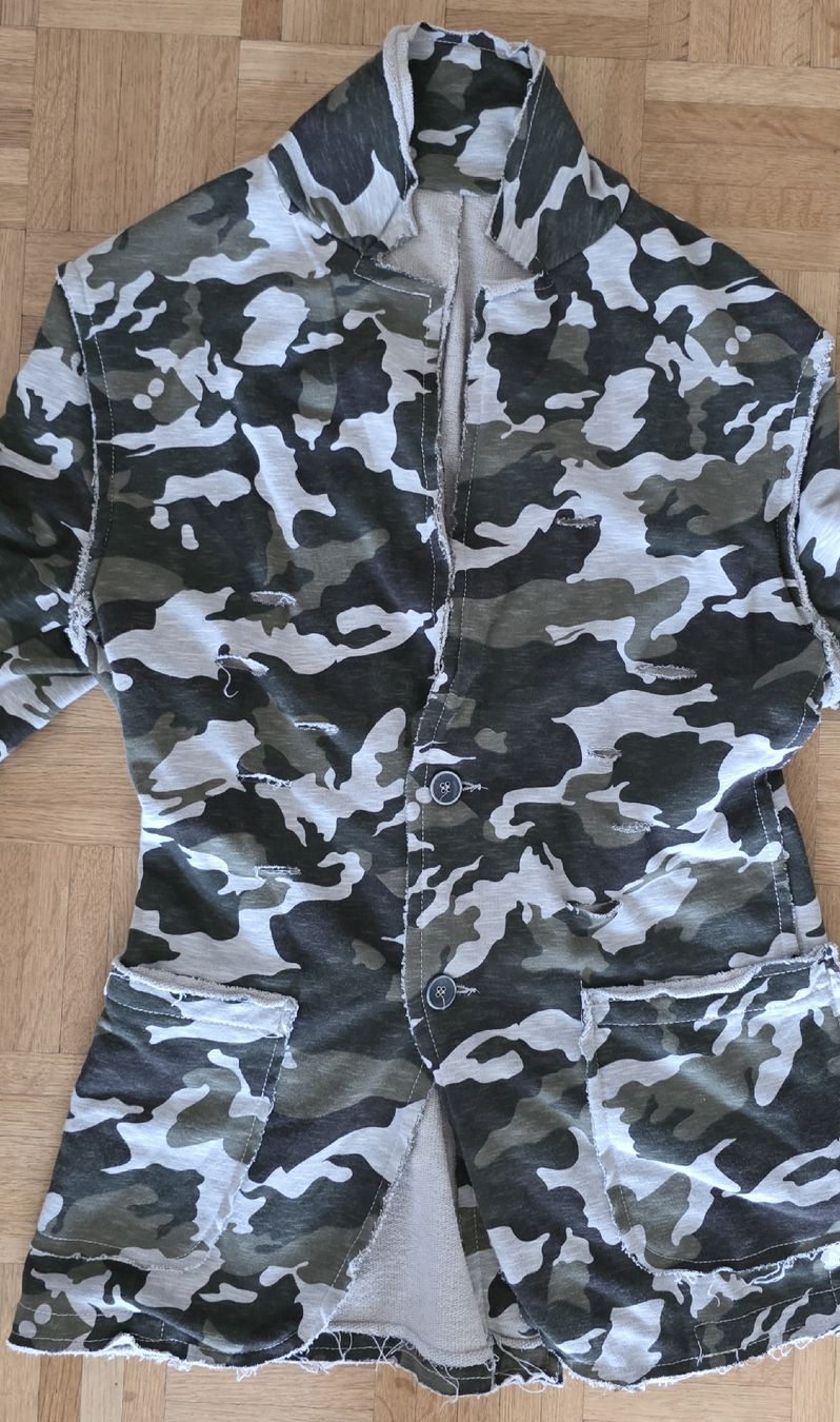 Vestes: veste motif militaire coton – D'occasion à Yverdon-les-Bains par van_dq65 1