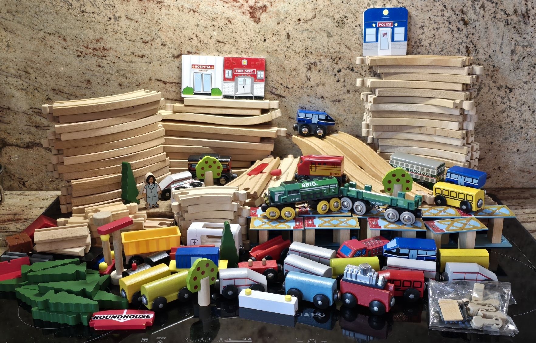 Brio Spielzeuge: 137 Teile BRIO – Gebraucht aus Walkringen von Vanuca 8