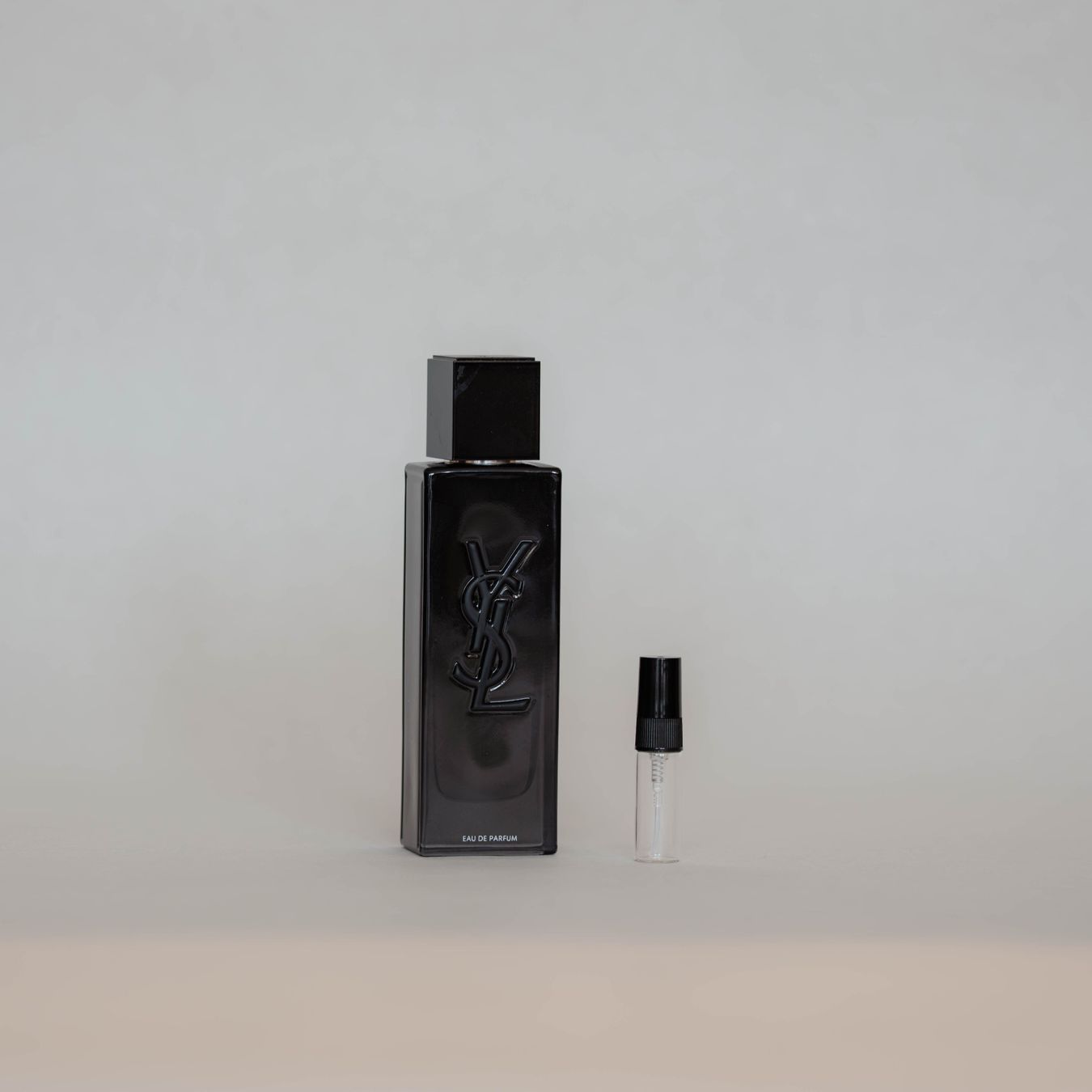 Saint Laurent Profumi & Eau de Toilette: Yves Saint Laurent - Myslf (EDP) - 3ml – Nuovo (secondo la descrizione) da Berikon venduto da febreeze89 3