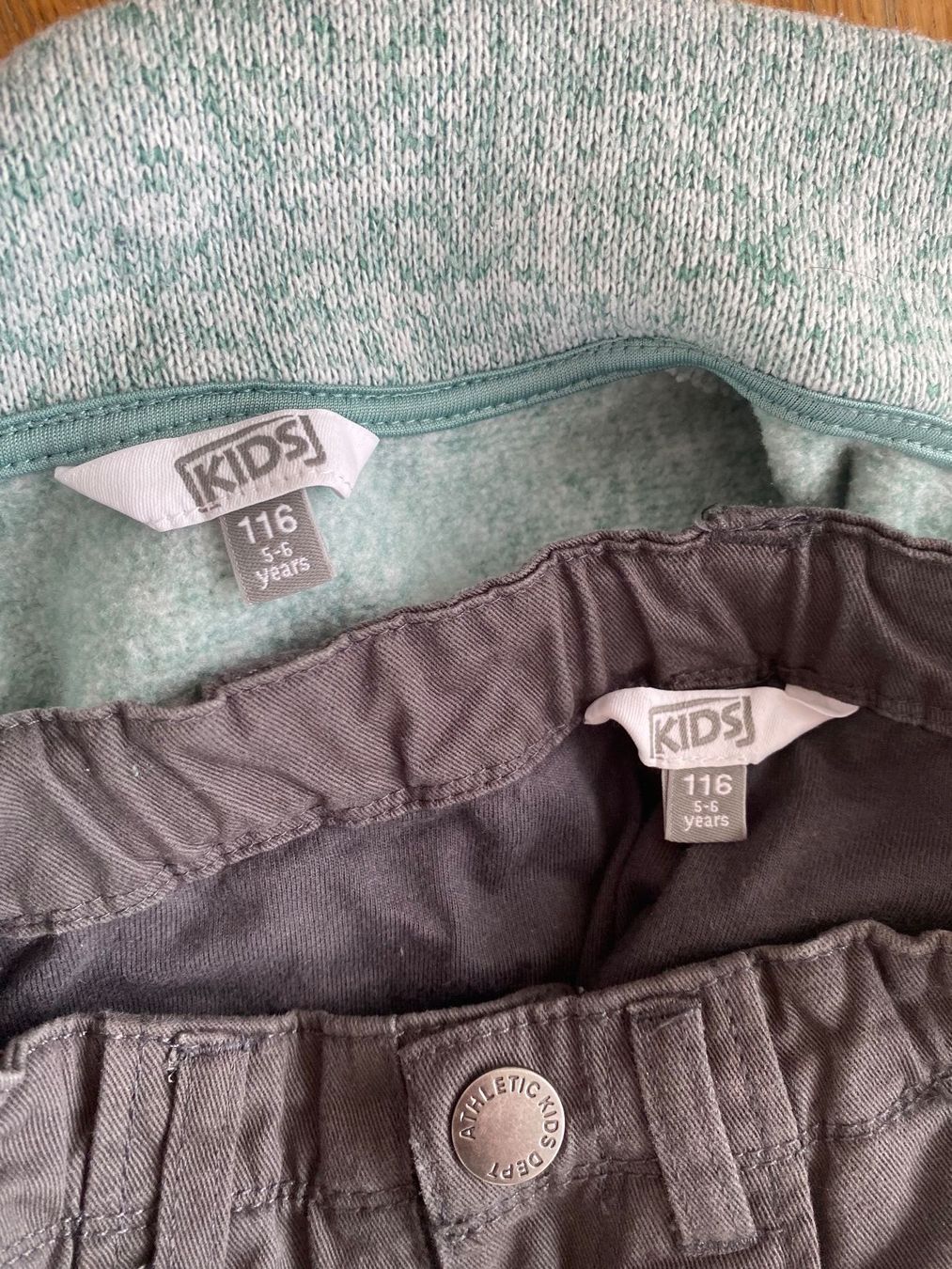 Pantaloni: Kids Pullover + Cargohose mit verstellbare Taille, Gr.116 – Usato da Wädenswil venduto da PeterWaedi 4
