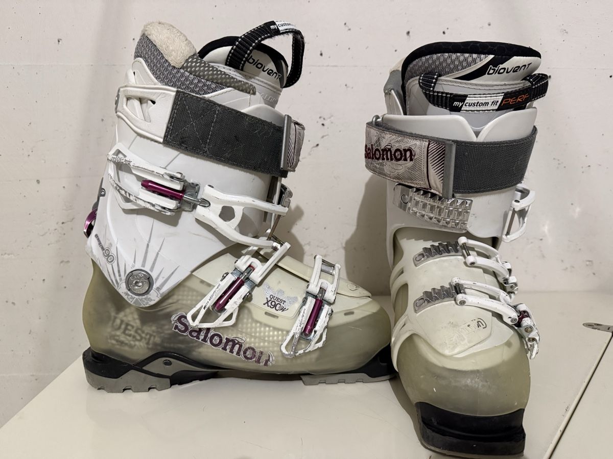 Scarpe da donna: Salomon Skischuhe weiss – Usato da Dättwil AG venduto da blaabla 1