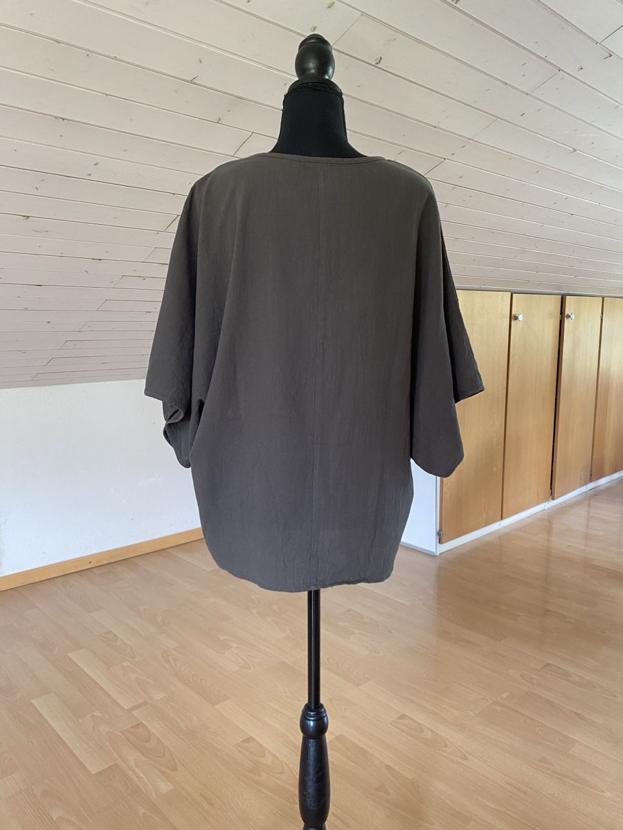 Only Tops: Luftiges Damen Oberteil L dunkelgrün – Neu (gemäss Beschreibung) aus Buochs von H16 2