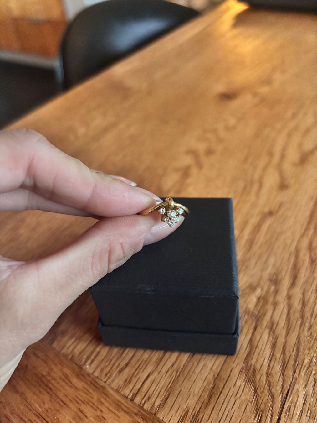 Ringe: Wunderschöner Goldring mit Diamanten – Gebraucht aus Teufenthal AG von becca-lynn 1