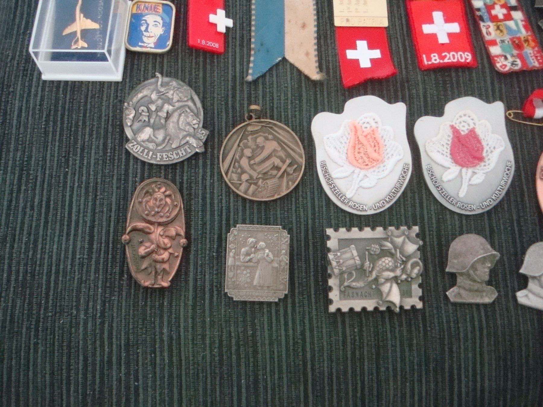 Medaglie: Konvolut - Abzeichen / Medaillen / Pin / Diverses – Usato da Neuenegg venduto da flohcante 2