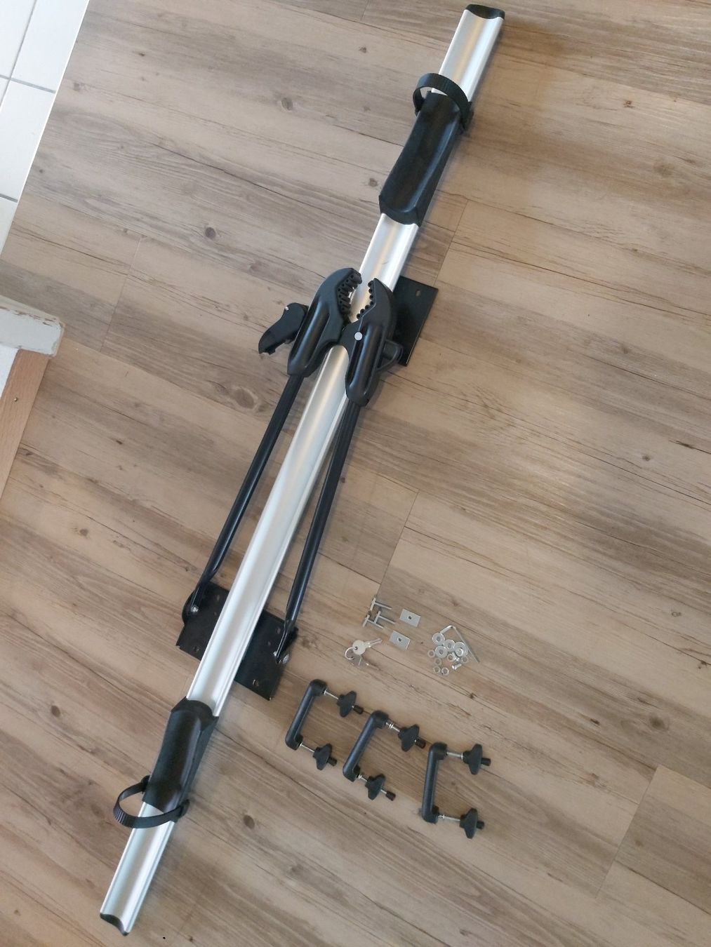 Dachträger: Kinder-Fahrradträger Auto – Gebraucht aus Nidau von