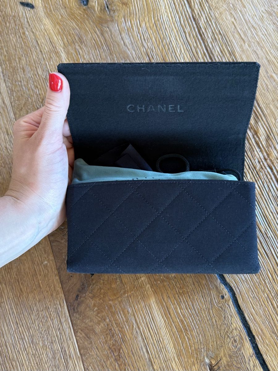 Chanel Occhiali & Lenti: Chic Chanel Sunglasses – Nuovo (secondo la descrizione) da Zürich venduto da eli_t8nw 8
