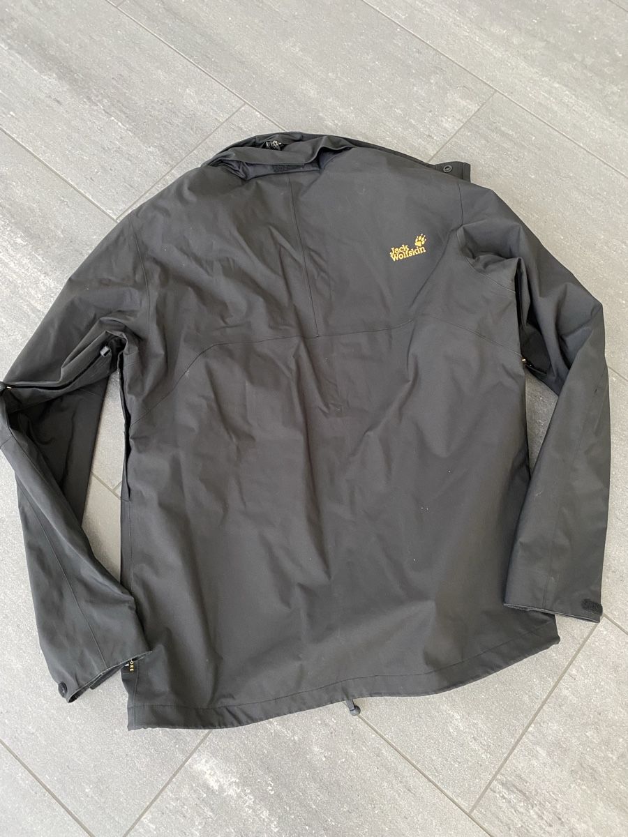 Jack Wolfskin Kleiderpakete: Jack Wolfskin Jacken – Gebraucht aus Arni BE von Labello75 2