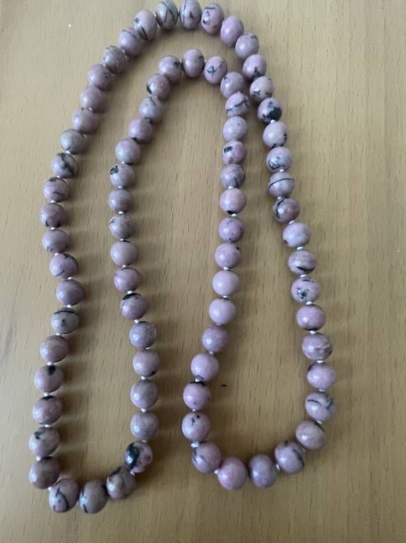 Catenine: Collier en Rhodonite  8 mm  63,5 cm – Usato da Lausanne venduto da nan_mj5q