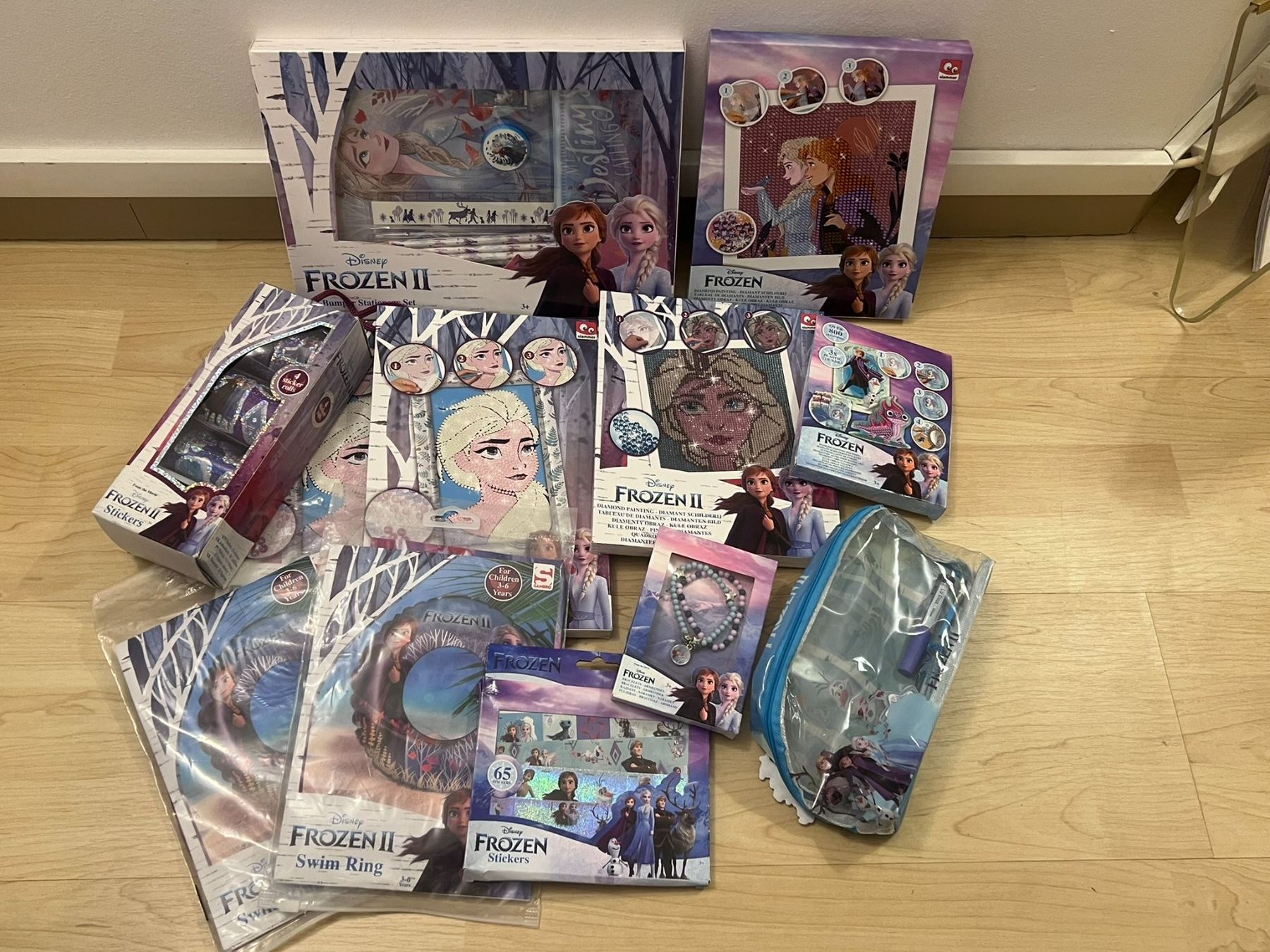 Spielzeuge: Grosses Frozen Set #18 – Neu und originalverpackt aus Wildegg von Car-Mania