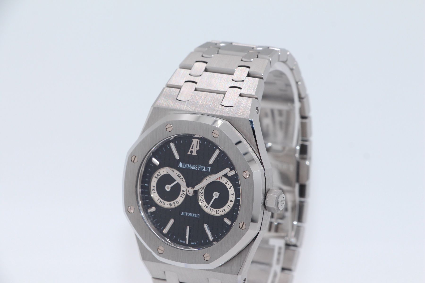 Audemars Piguet Orologi: Audemars Piguet Royal Oak Day-Date Ref. 26330ST, Full-Set – Usato da Zug venduto da eMDi_Collection 1