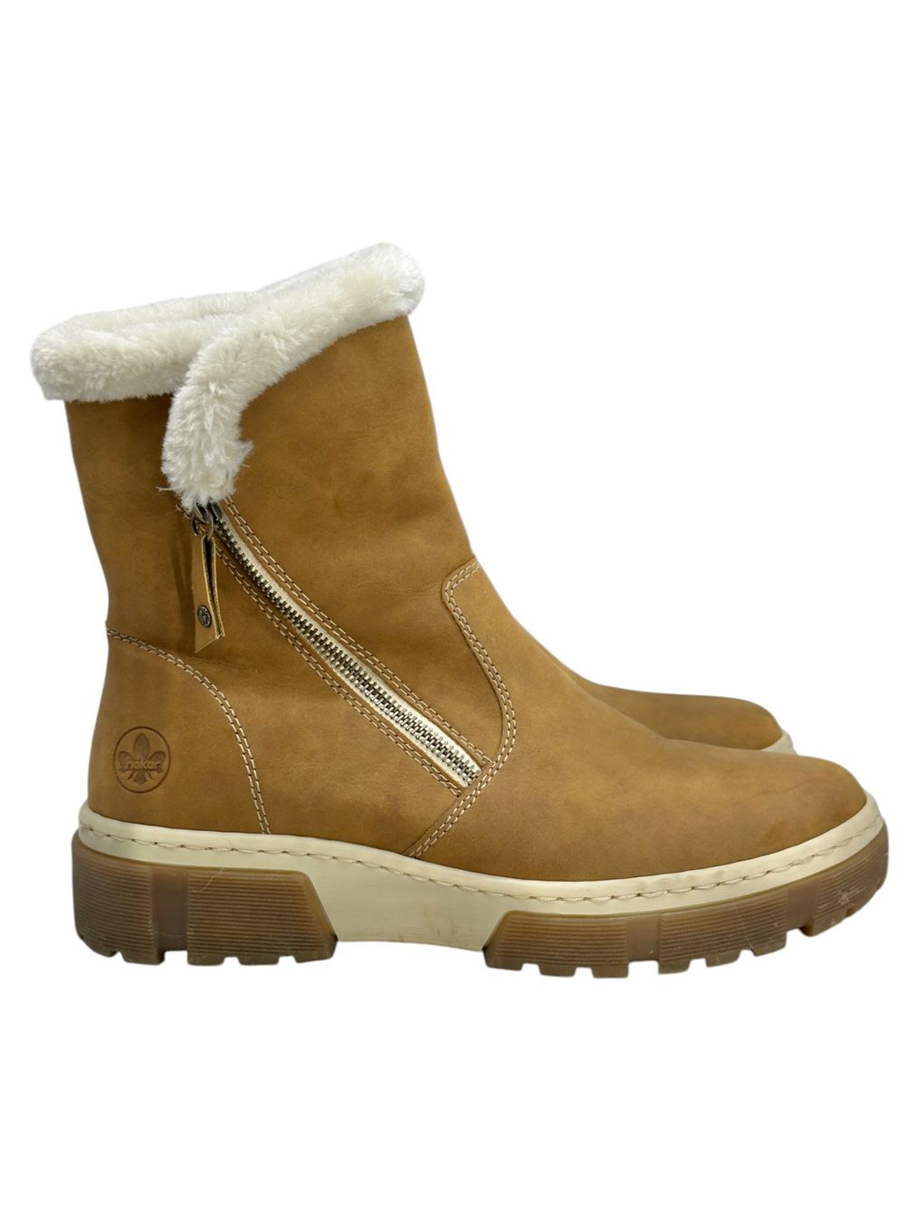 Scarpe da donna: Bottines fourrées RIKER cuir daim marron. Pointure 40 – Usato da Cossonay-Ville venduto da PatineDuTemps 4