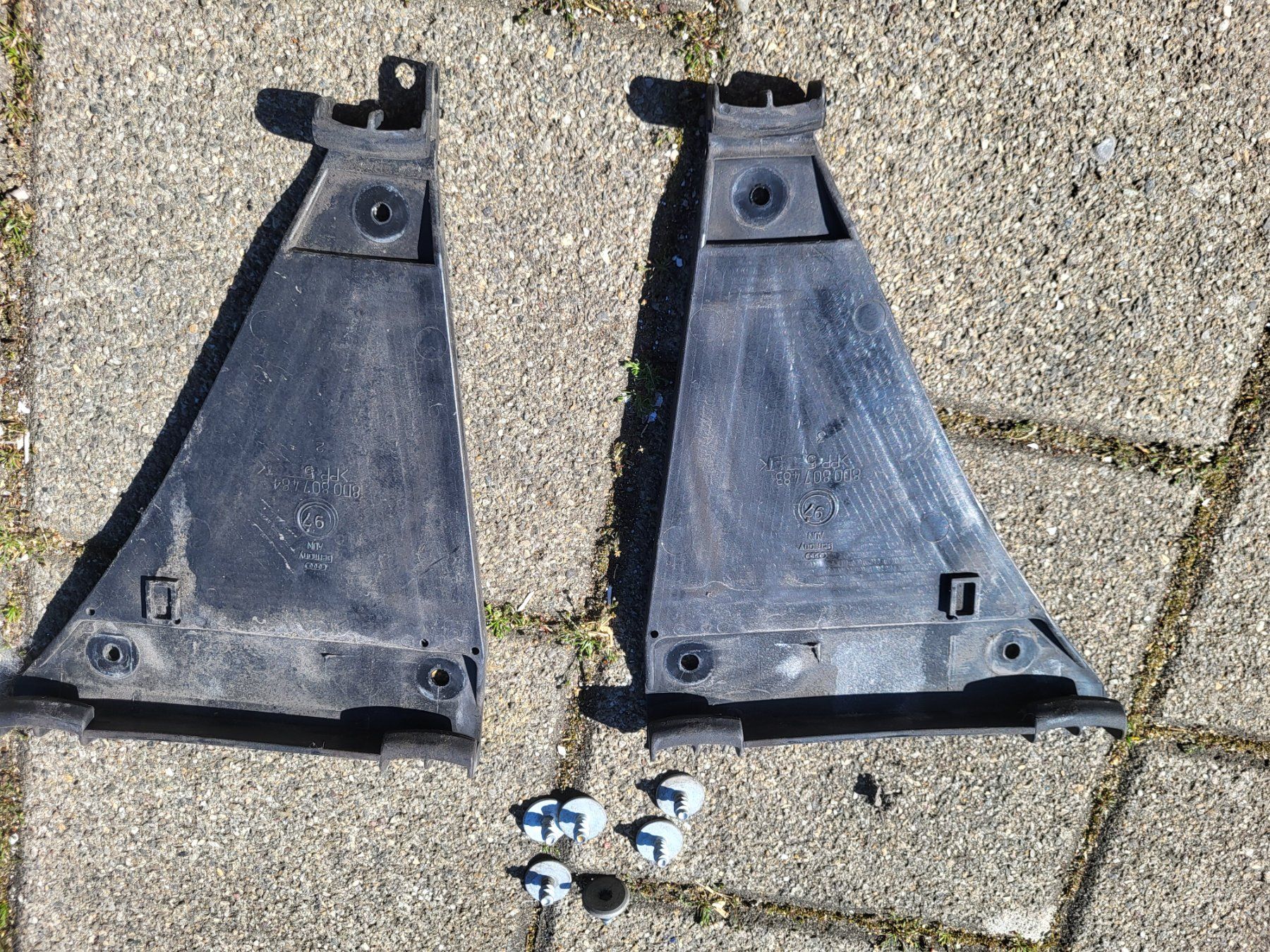 Audi Tutti pezzi di ricambio auto: Audi A4 Heckschürzenhalter – Usato da Eschenz venduto da Bicco1 2