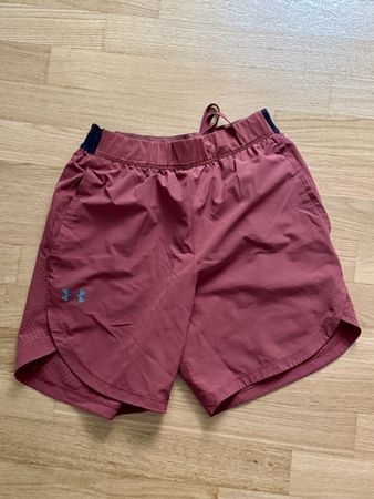 Under Armour Laufshorts, Herren Grösse M, dunkelrot