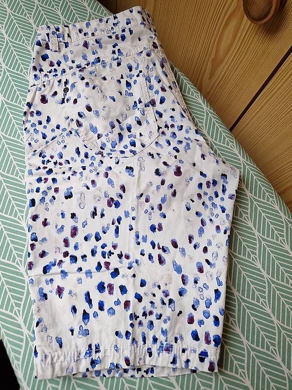 Pantaloni: Bermudas – Usato da Zofingen venduto da PiaZ0102 2