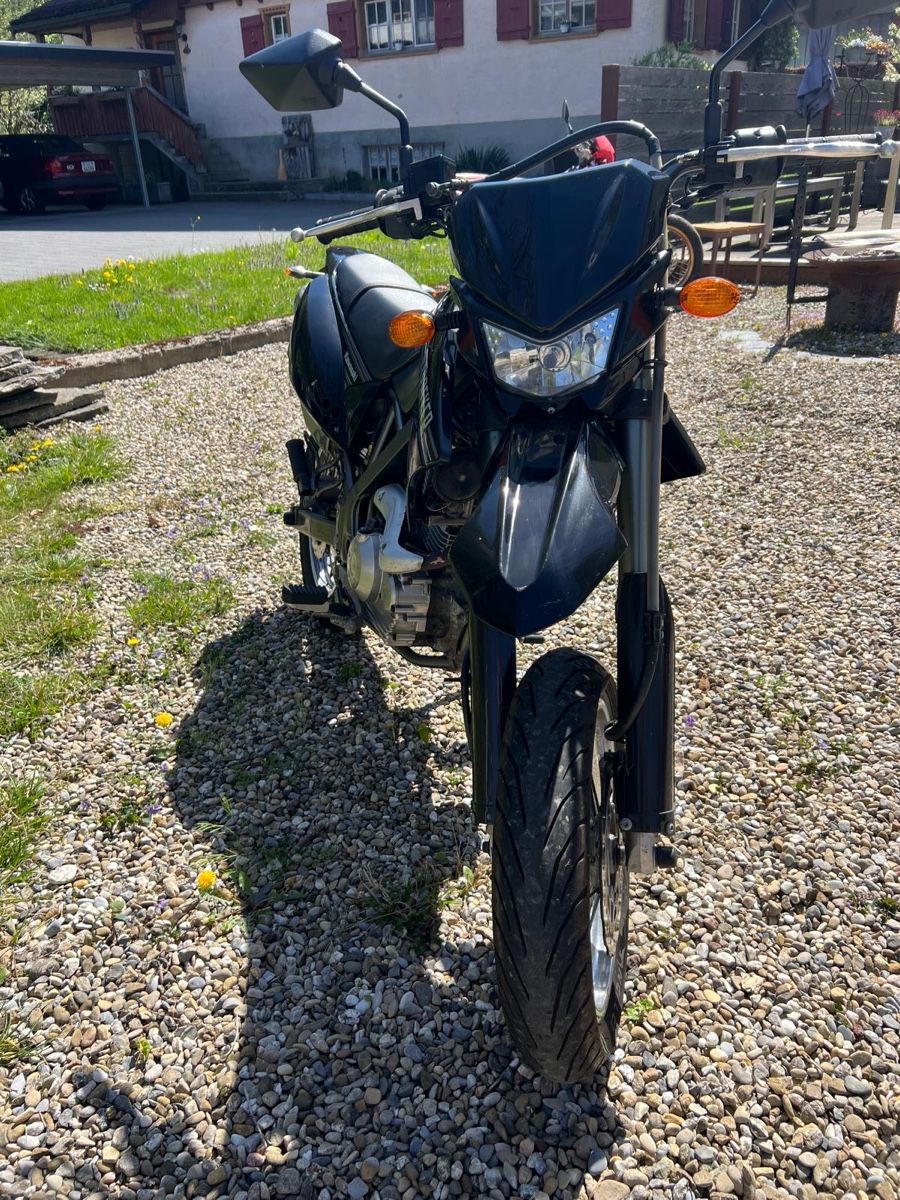 Strada: Kawasaki D-Tracker 125 – Usato da Willisau venduto da roelli6997 3