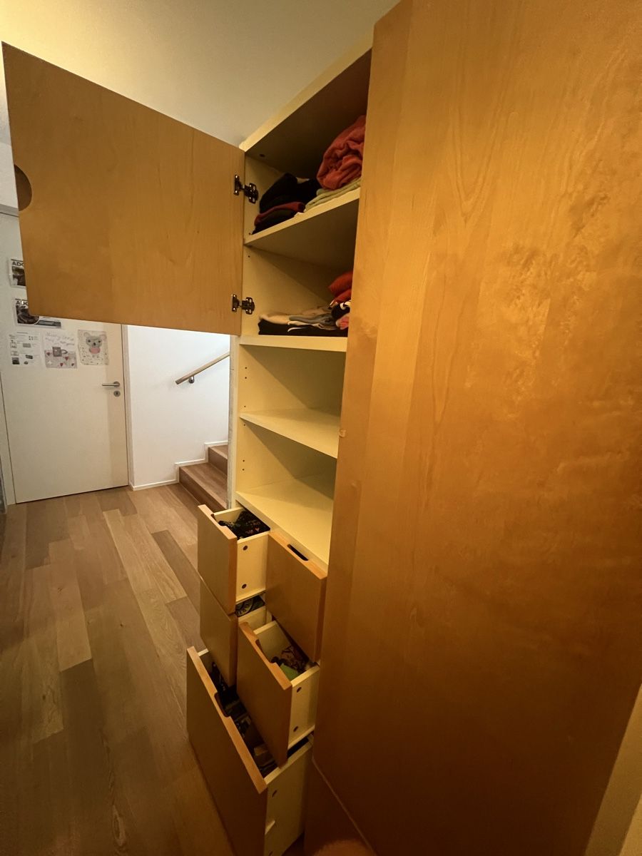 Ikea Armadi: Ikea Kinder Kleiderschrank – Usato da Eppenberg venduto da Peaches01 1