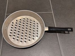 MEWA Knöpflisieb / Spätzli-Sieb aus Aluminium vintage