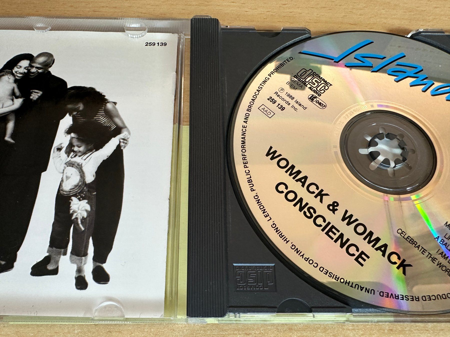 CD: Womack & Womack – Conscience – Usato da Rikon im Tösstal venduto da Alpenmutz 2