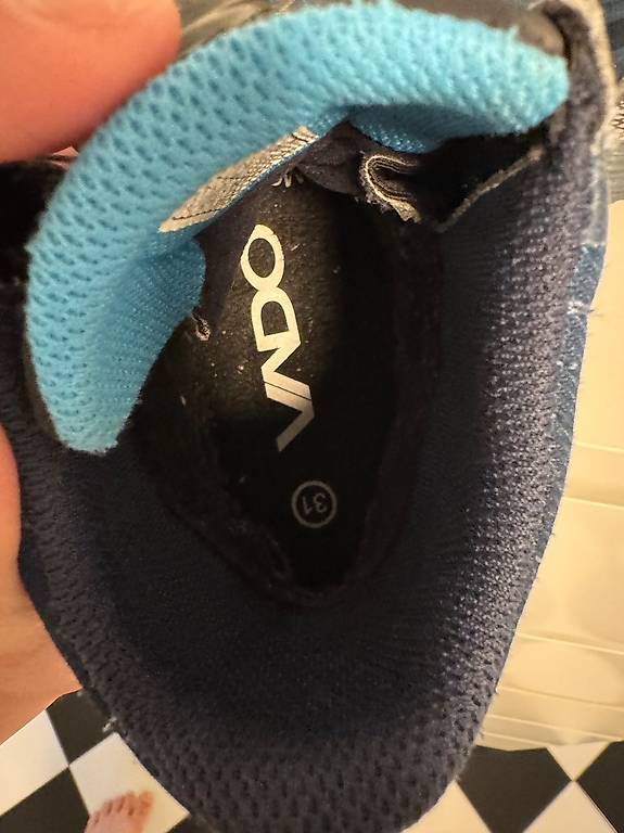 Scarpe per ragazzi: Winterschuhe Grösse 31 – Usato da Gelterfingen venduto da myr_bgf6 2
